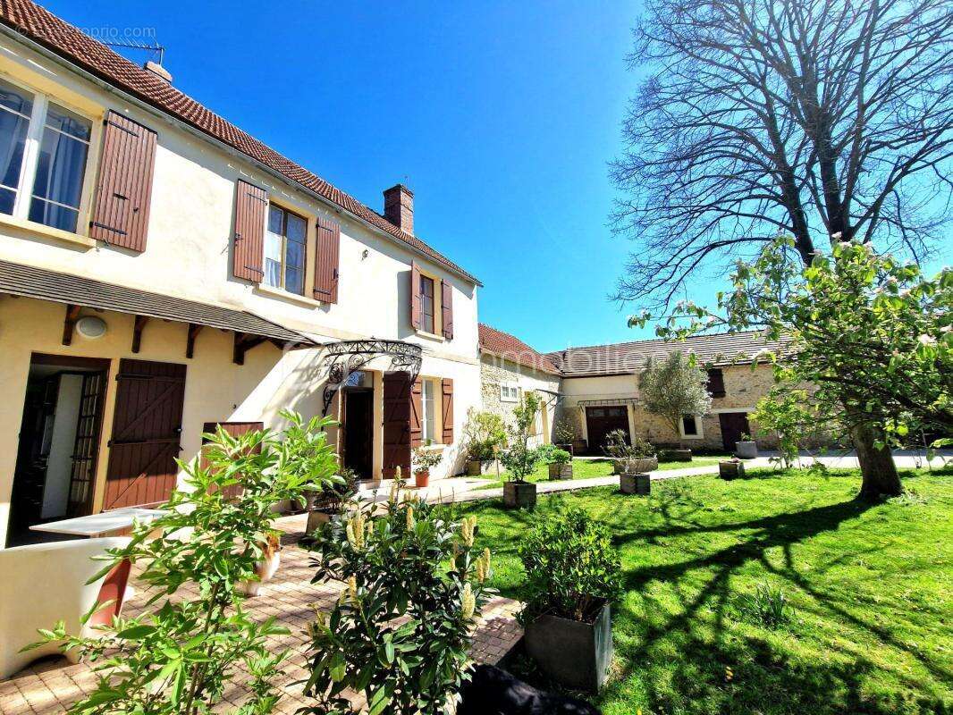Maison à RAMBOUILLET
