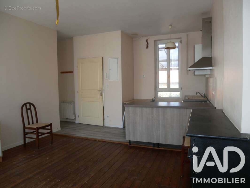 Appartement 51 m² à Rochefort  - photo 5