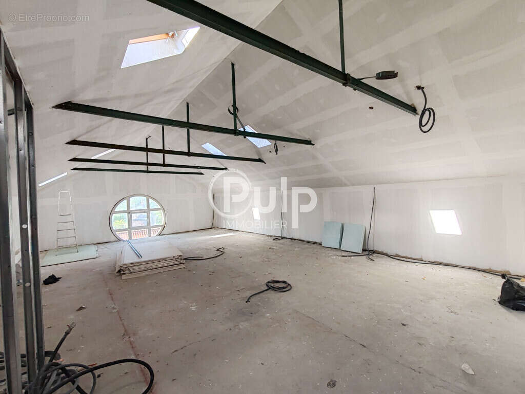 Commerce à CONDETTE