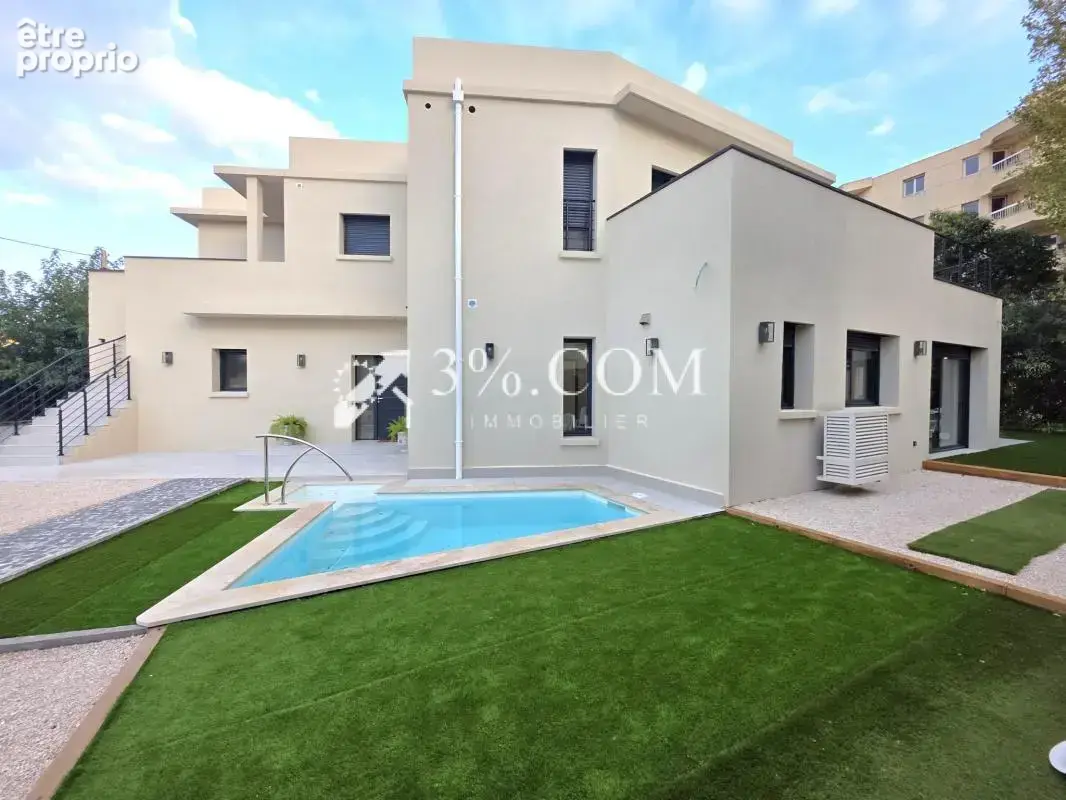 Grande villa neuve en plein centre-ville - photo 20