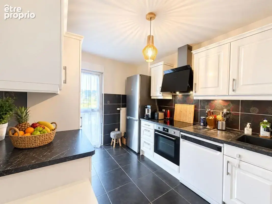  Rareté sur le marché : Bel appartement F4 en rez-de-jardin avec terrasse — Strasbourg - photo 4