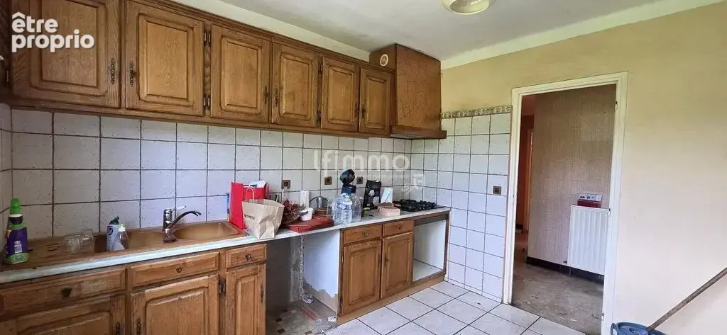 Maison avec extérieur et garage - photo 3