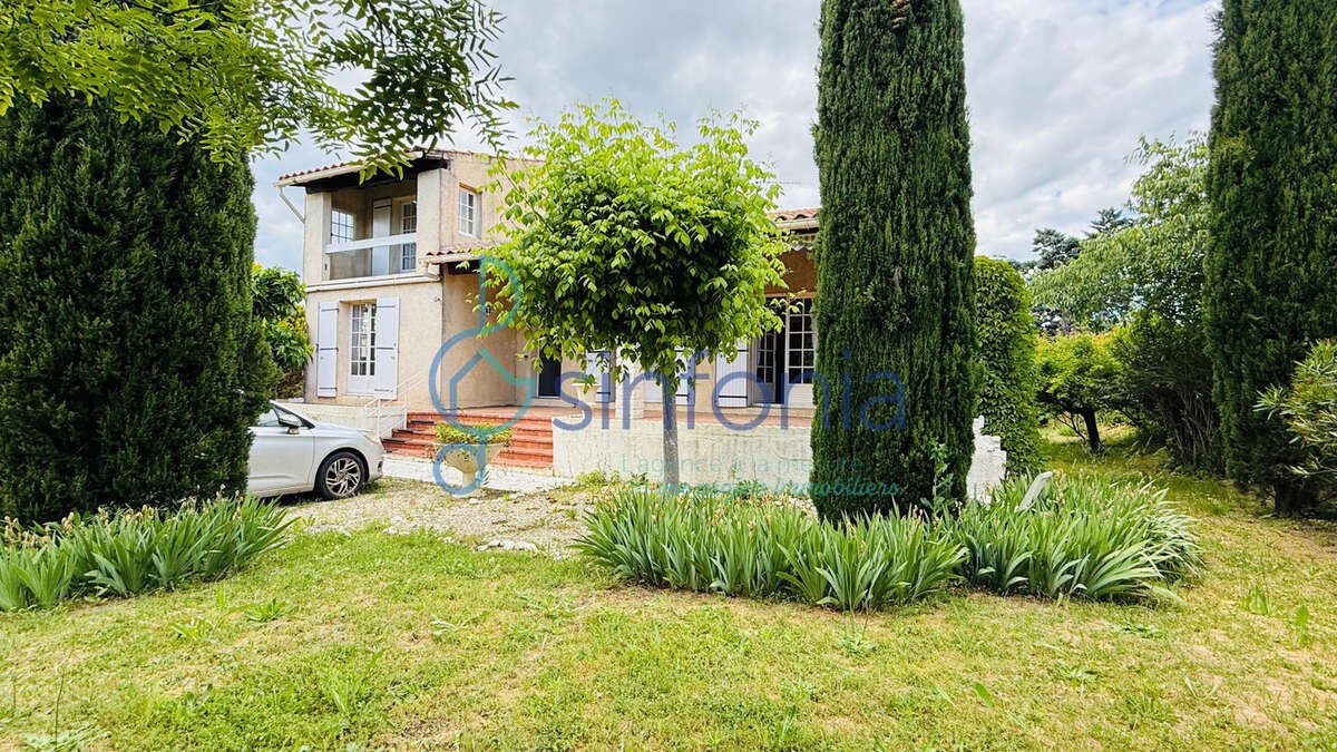 Maison à SAINTE-ANASTASIE