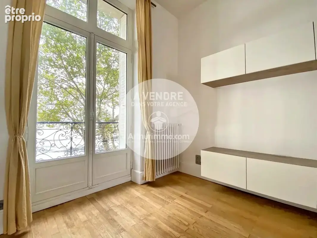 BIEN RARE – Demeure de caractère face à la mer – 240 m² – Jardin – Garage - photo 6