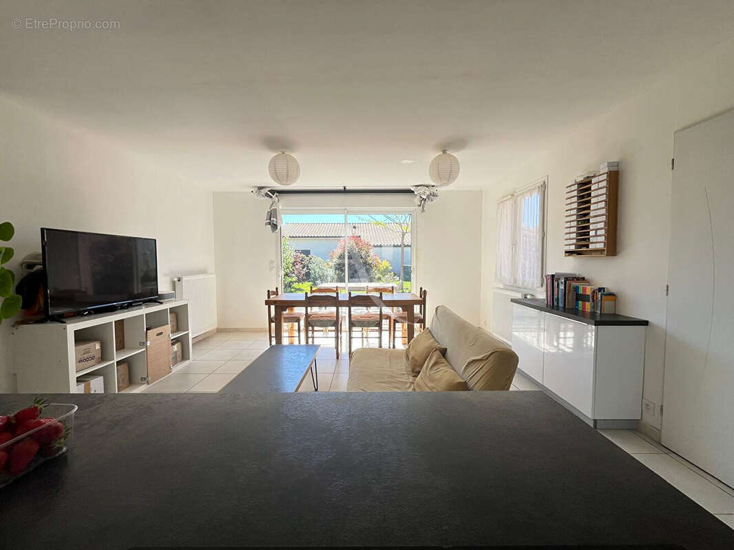 Maison récente avec 3 chambres au centre ville de Bessières ! - photo 5