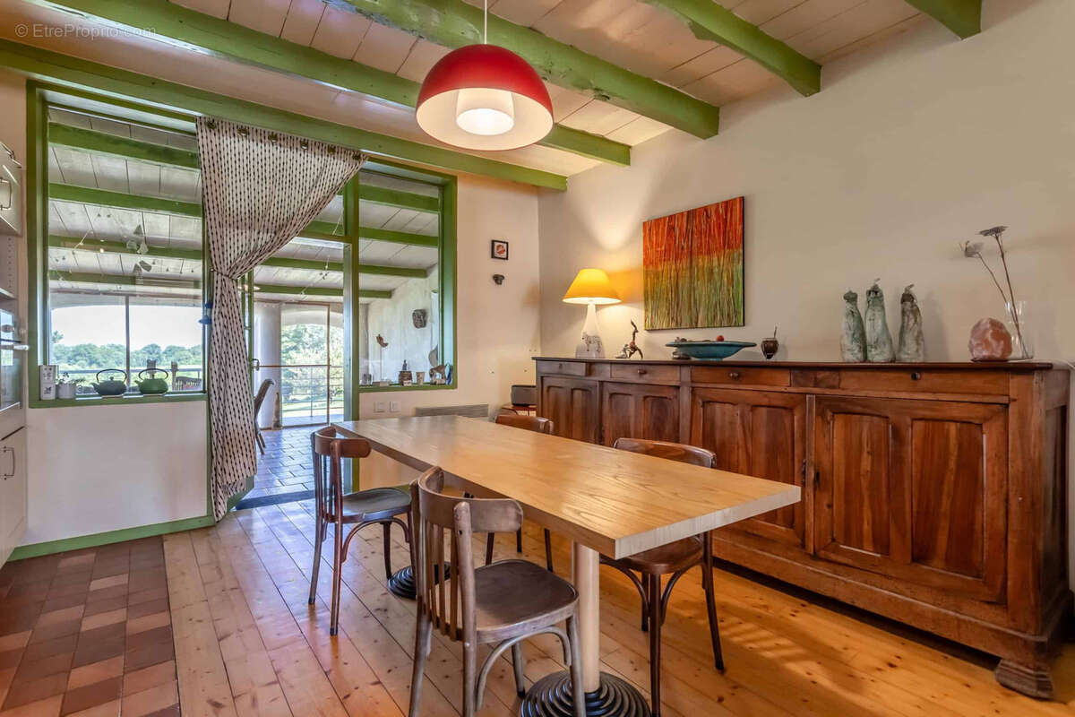 Maison à CASTELSAGRAT