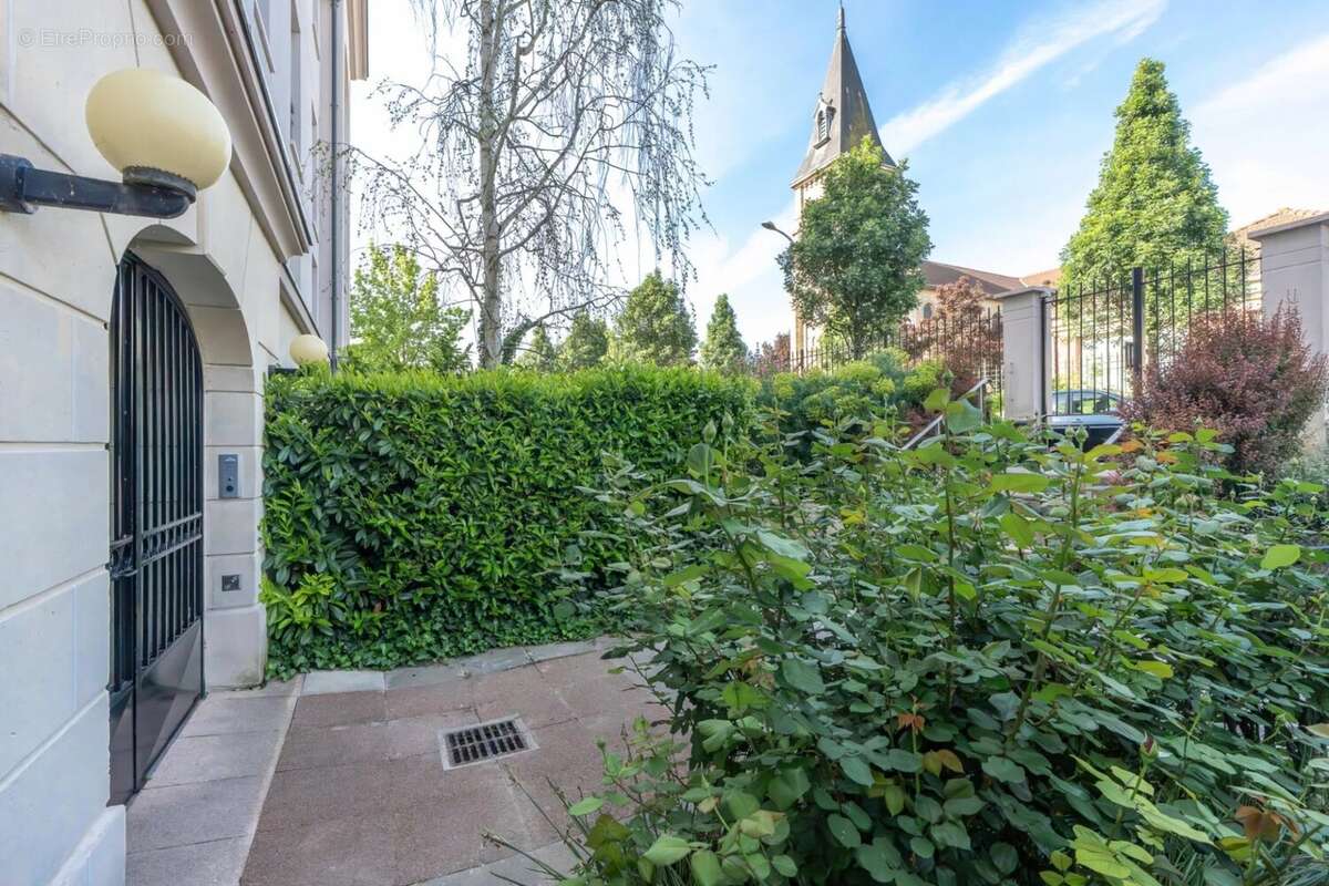 Appartement à LE PERREUX-SUR-MARNE