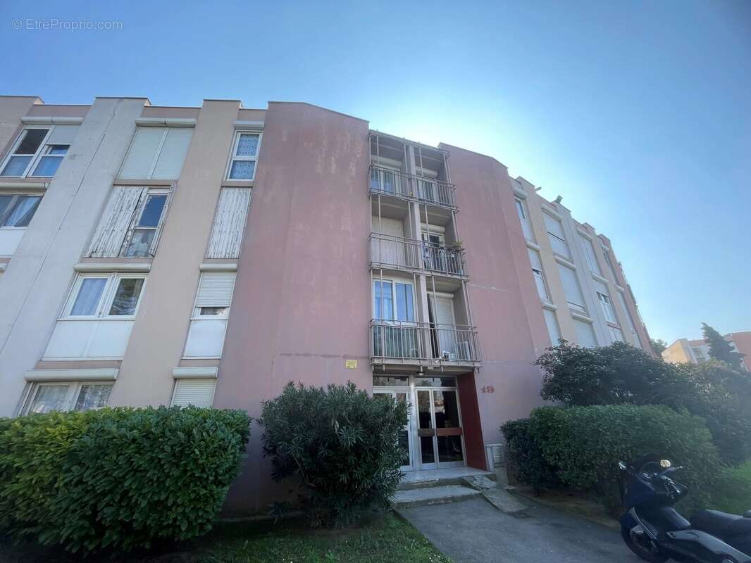 Appartement à MARSEILLE-14E