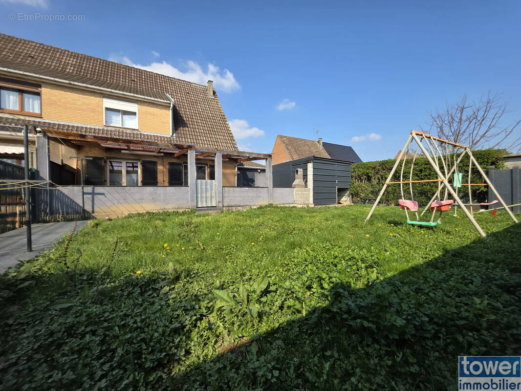 Maison à SALLAUMINES