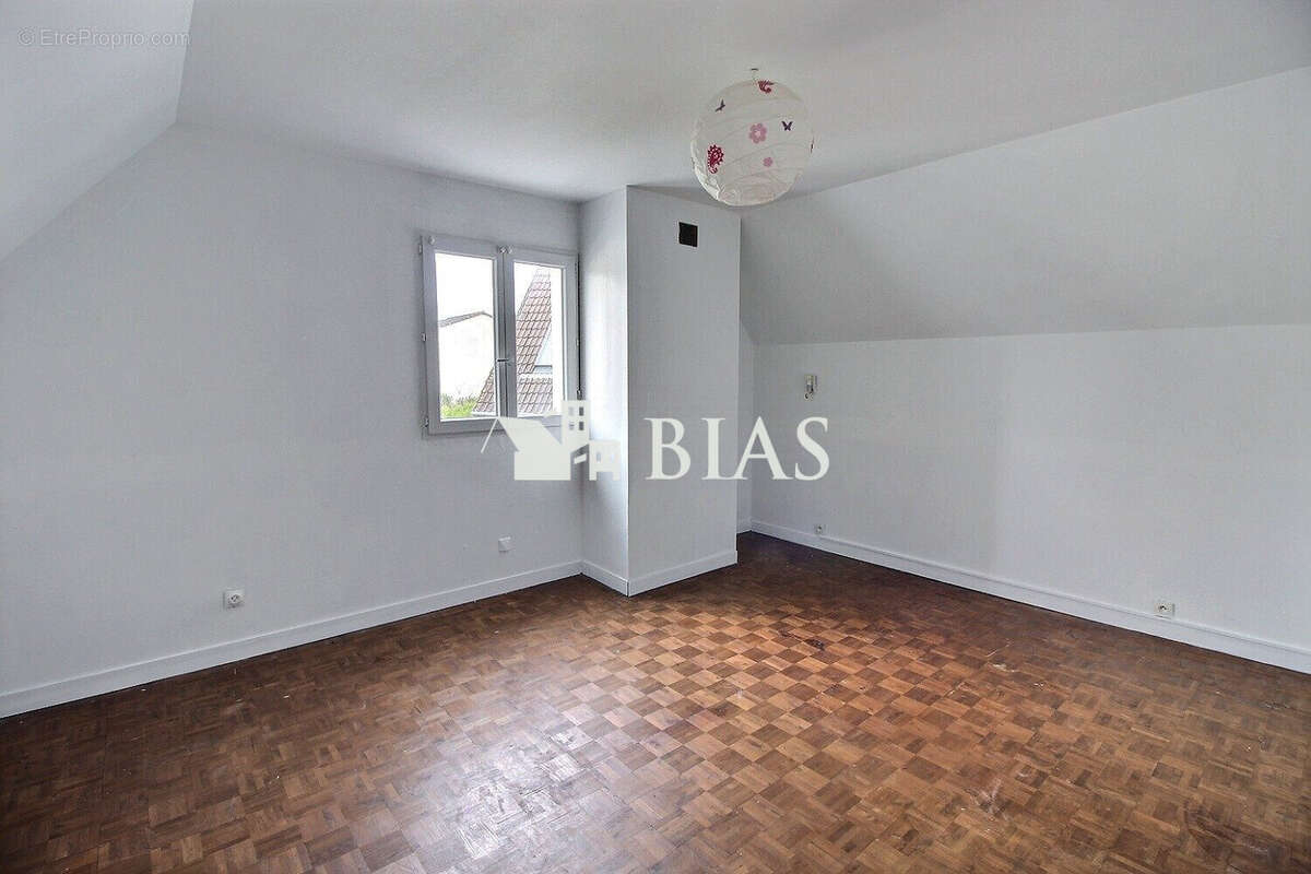 Maison à CAUDEBEC-LES-ELBEUF