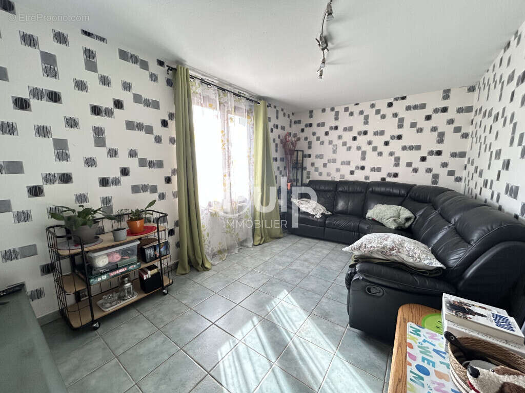 Maison à PROVIN