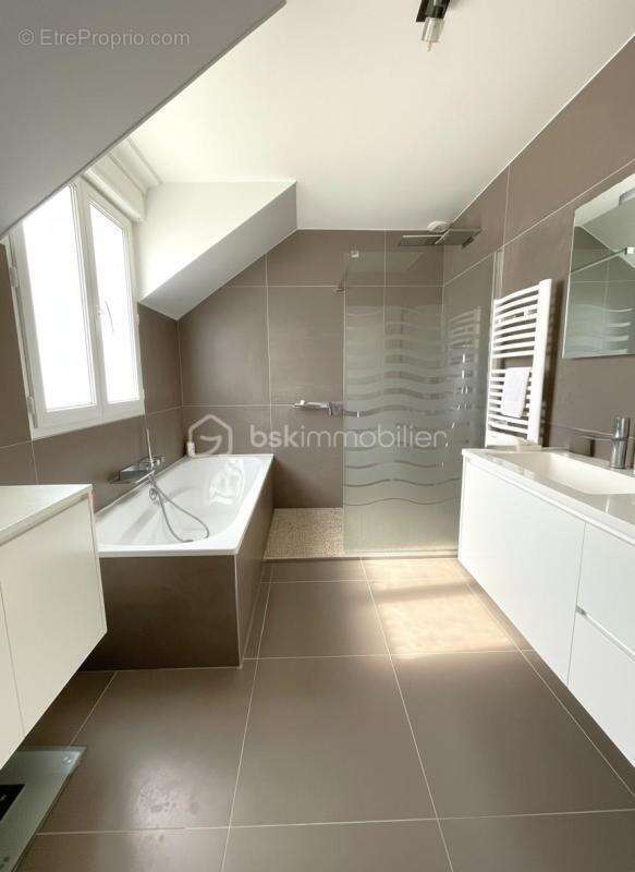 Maison à VILLEPREUX