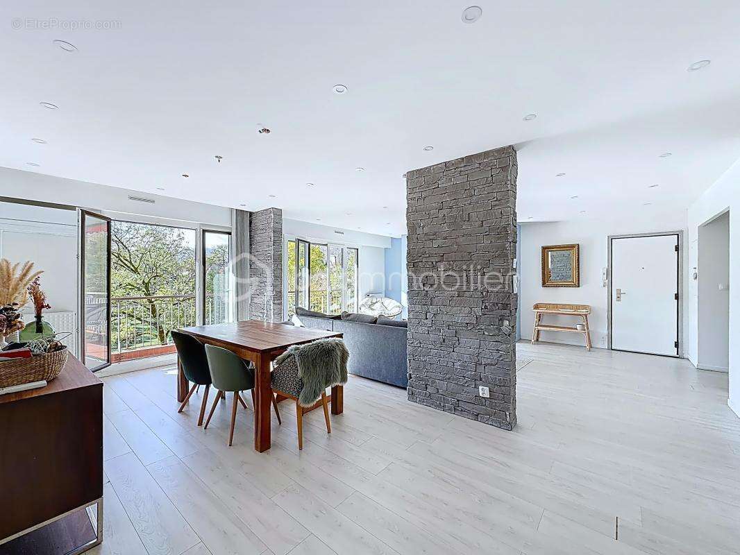 Appartement à ECHIROLLES