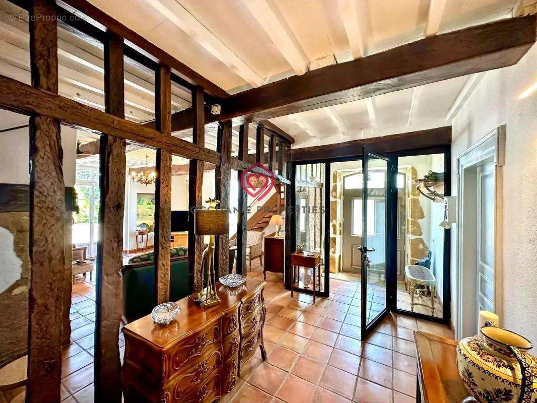 Belle maison 3 chambres avec piscine à Projan - photo 7