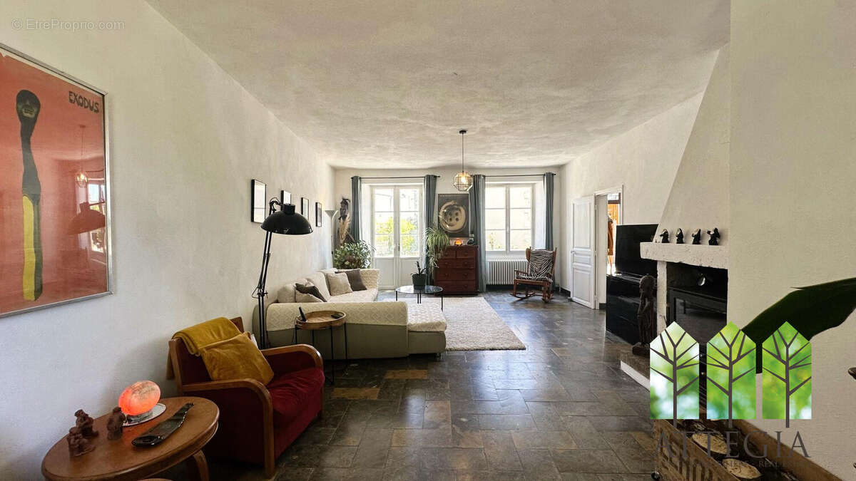 Maison à LA BERTHENOUX