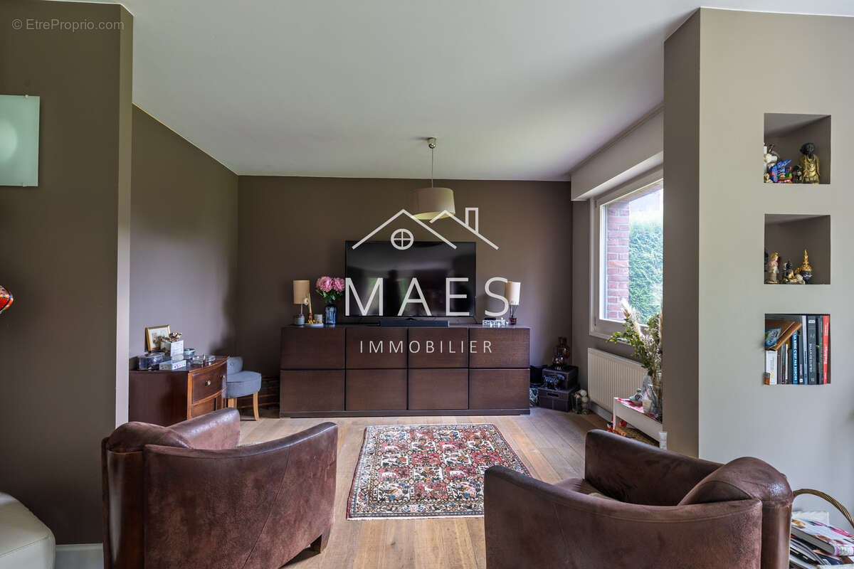 Maison à QUESNOY-SUR-DEULE