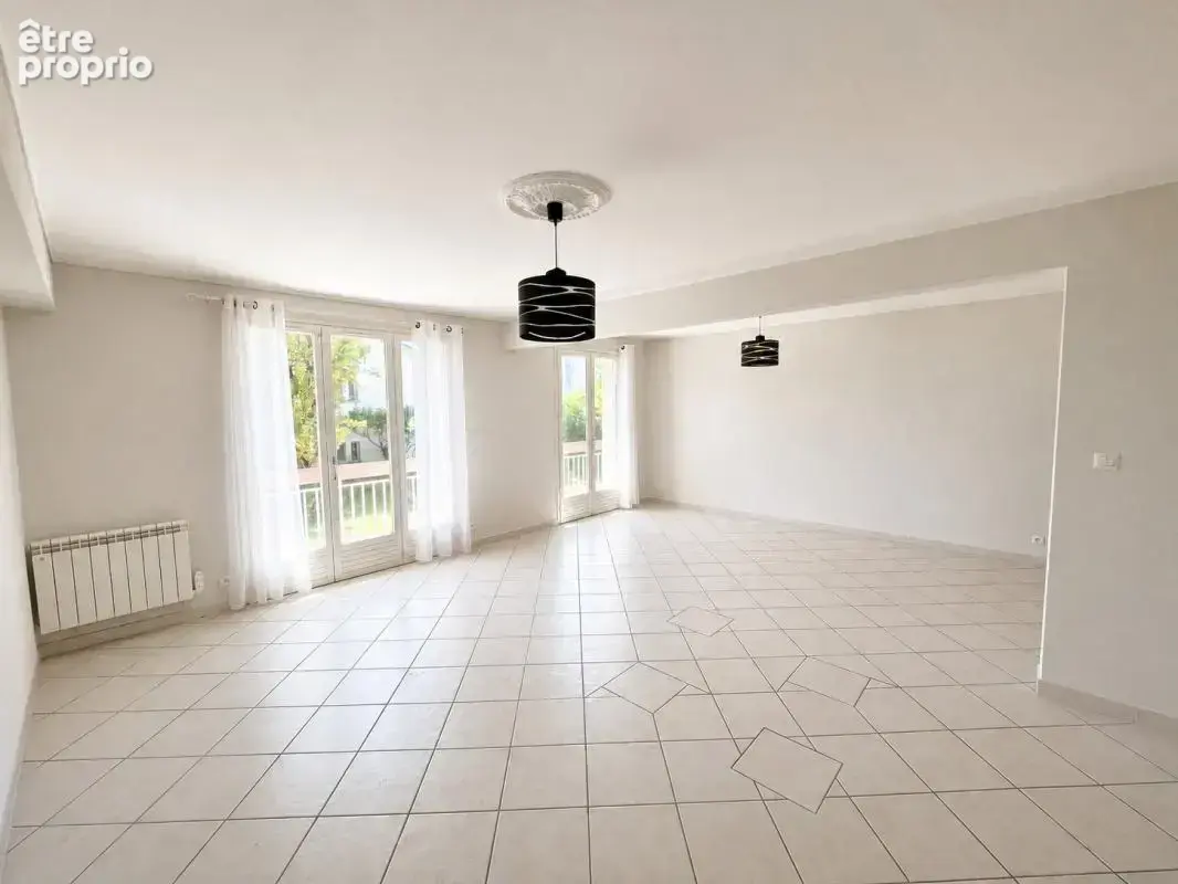 Grand appartement 78m2 au calme avec garage et cave - photo 2