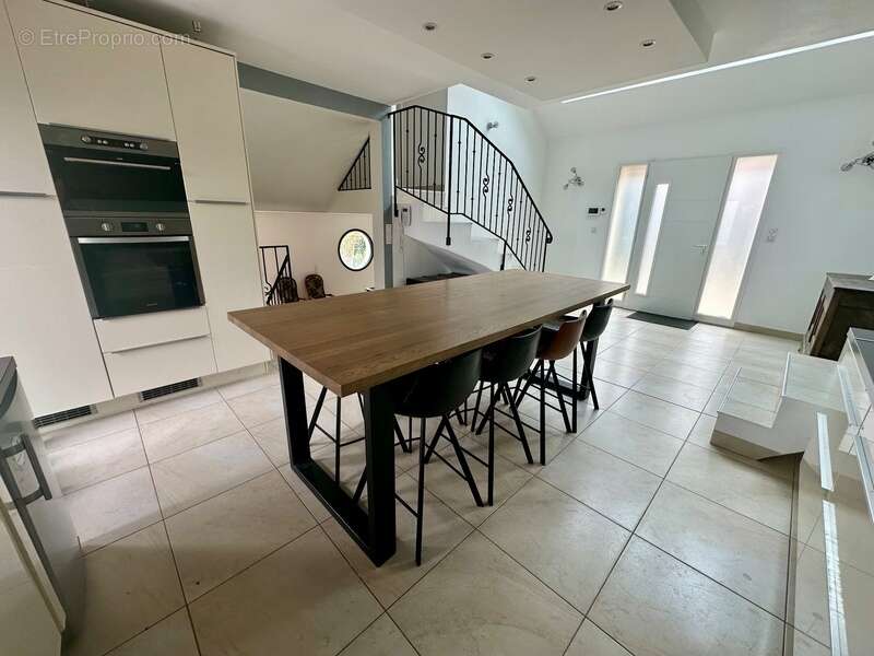 Maison à GIF-SUR-YVETTE