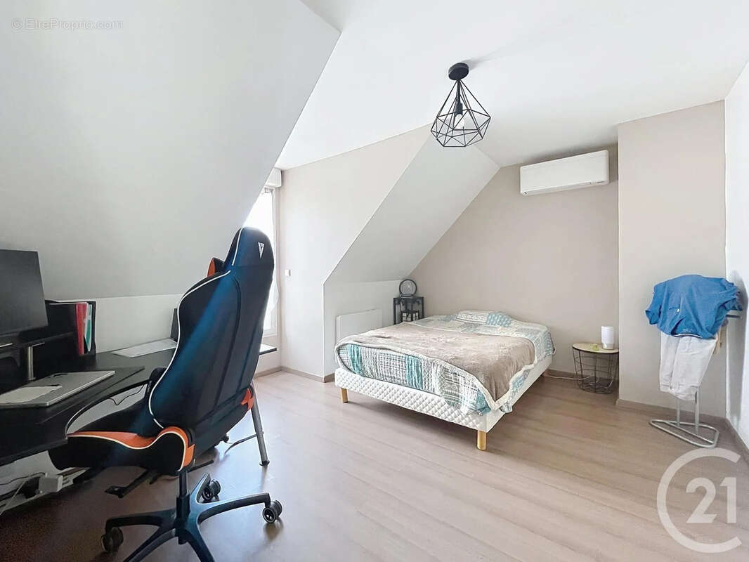 Maison à NOISY-RUDIGNON