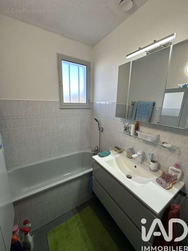 Photo 7 - Maison à VEAUCHE