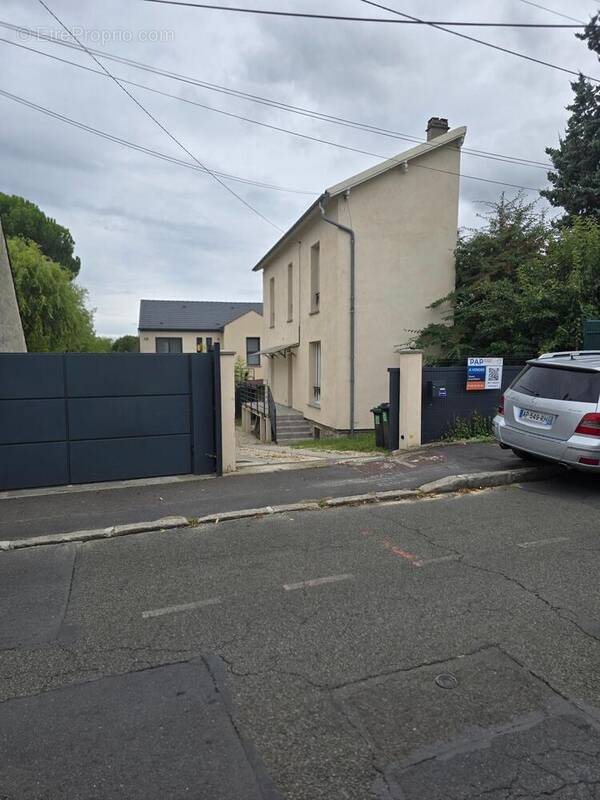 Photo 1 - Maison à GROSLAY