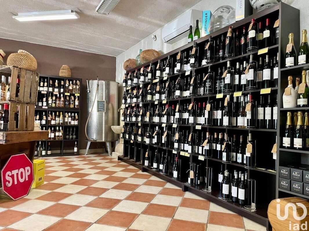 Photo 5 - Commerce à COLOMARS