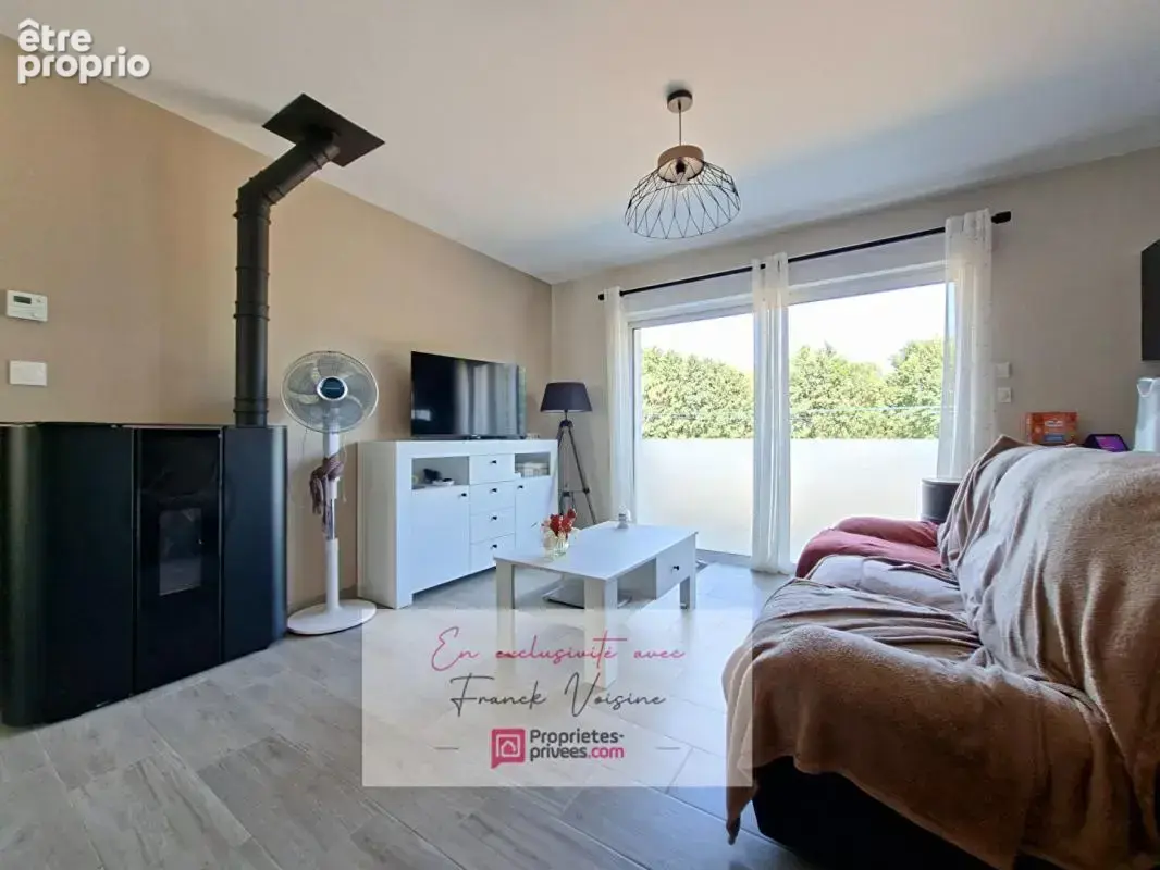 A VENDRE en Exclusivité à Saint Paul en Pareds, Maison plain-pied de 68 m2 env avec 2 chambres sur une parcelle de 422 m2 - photo 2
