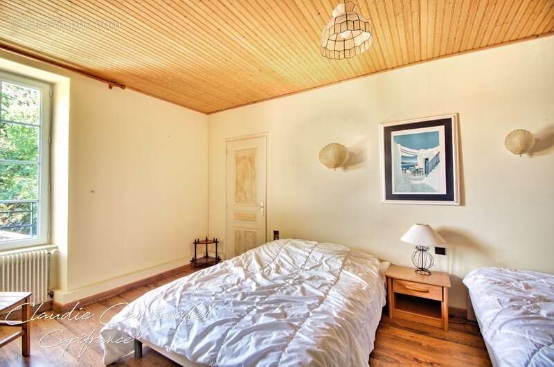 Propriété de charme en bord de rivière, avec activité de gîte Les HERBIERS (85) - photo 32
