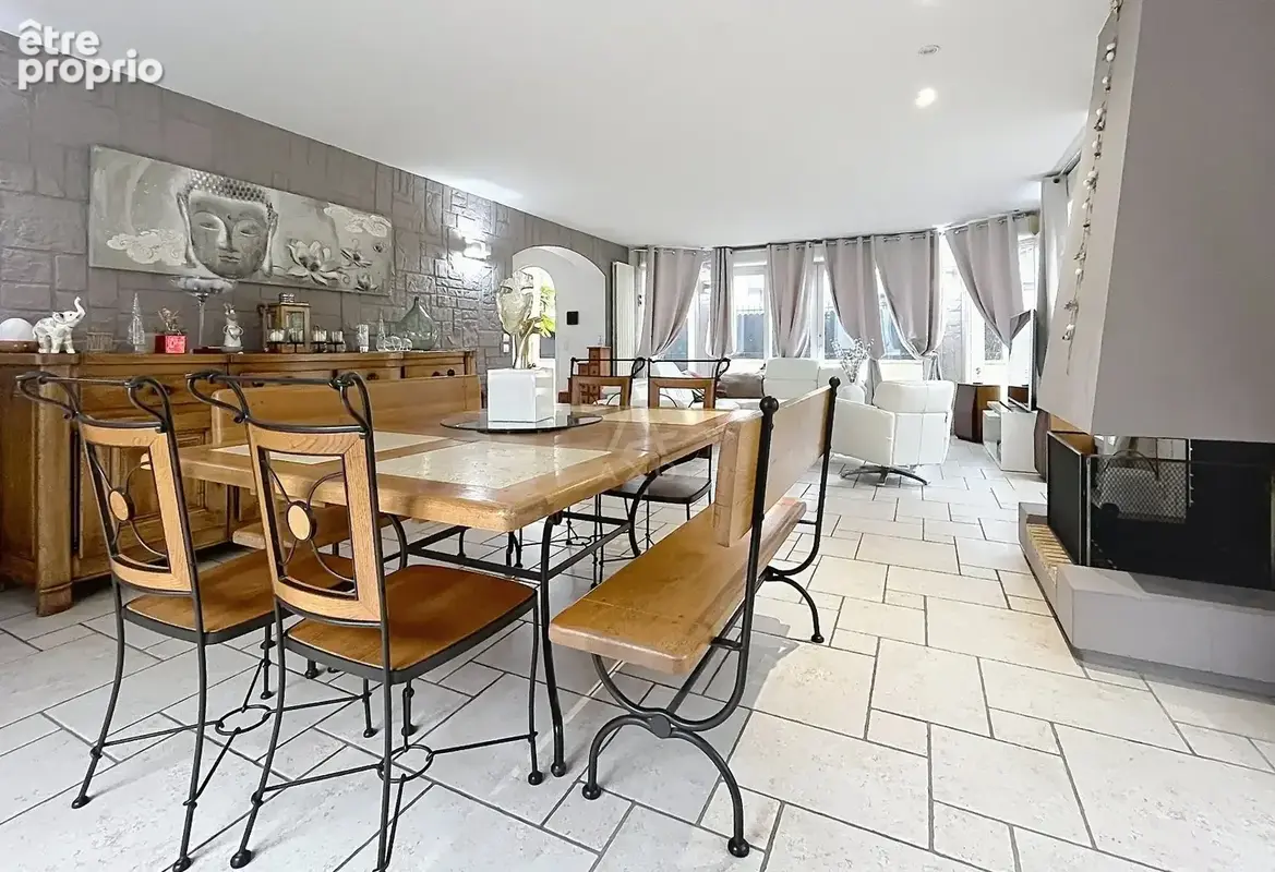 Maison 160 m² à Saint-Maur-Des-Fosses  - photo 3