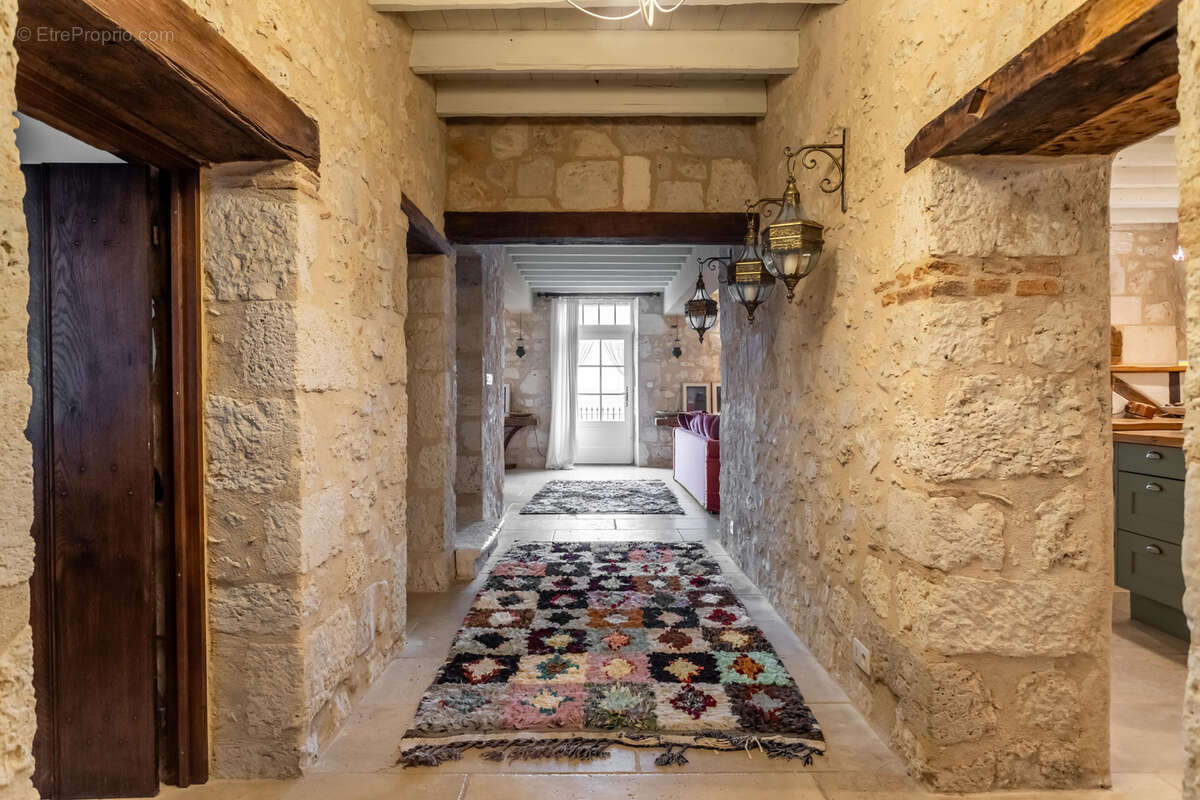 Maison de village avec annexe - photo 10