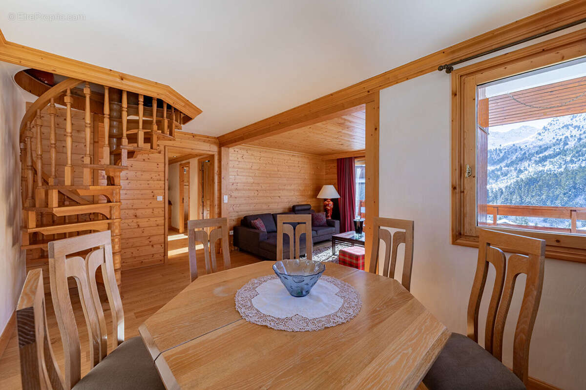 Appartement à LES ALLUES