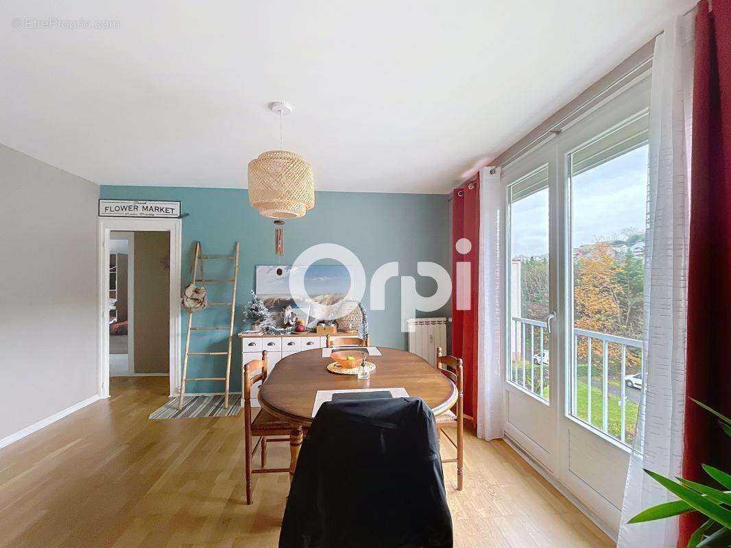 Appartement à BRIVE-LA-GAILLARDE