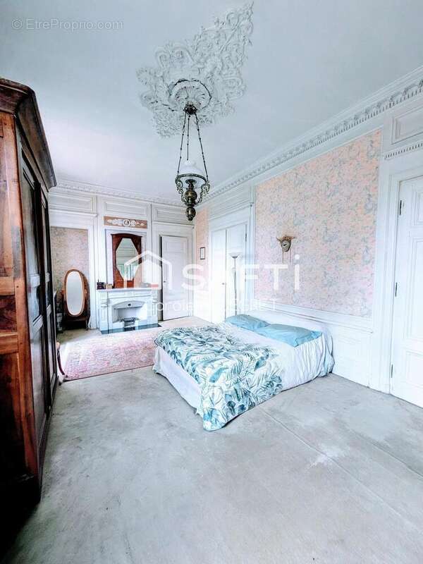 Maison 361 m² à Chazey-Sur-Ain  - photo 8
