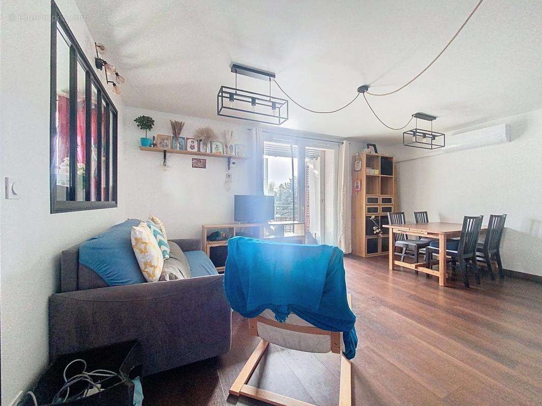 Appartement à VENISSIEUX