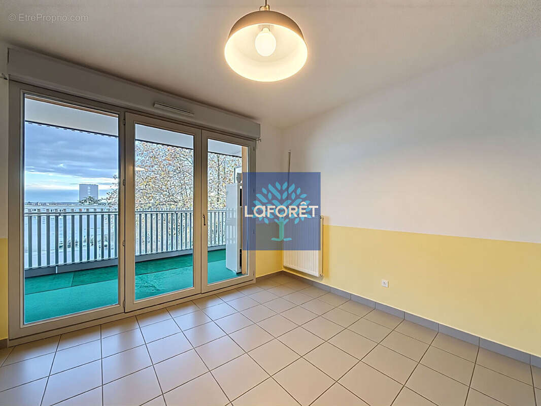 Appartement à VENISSIEUX