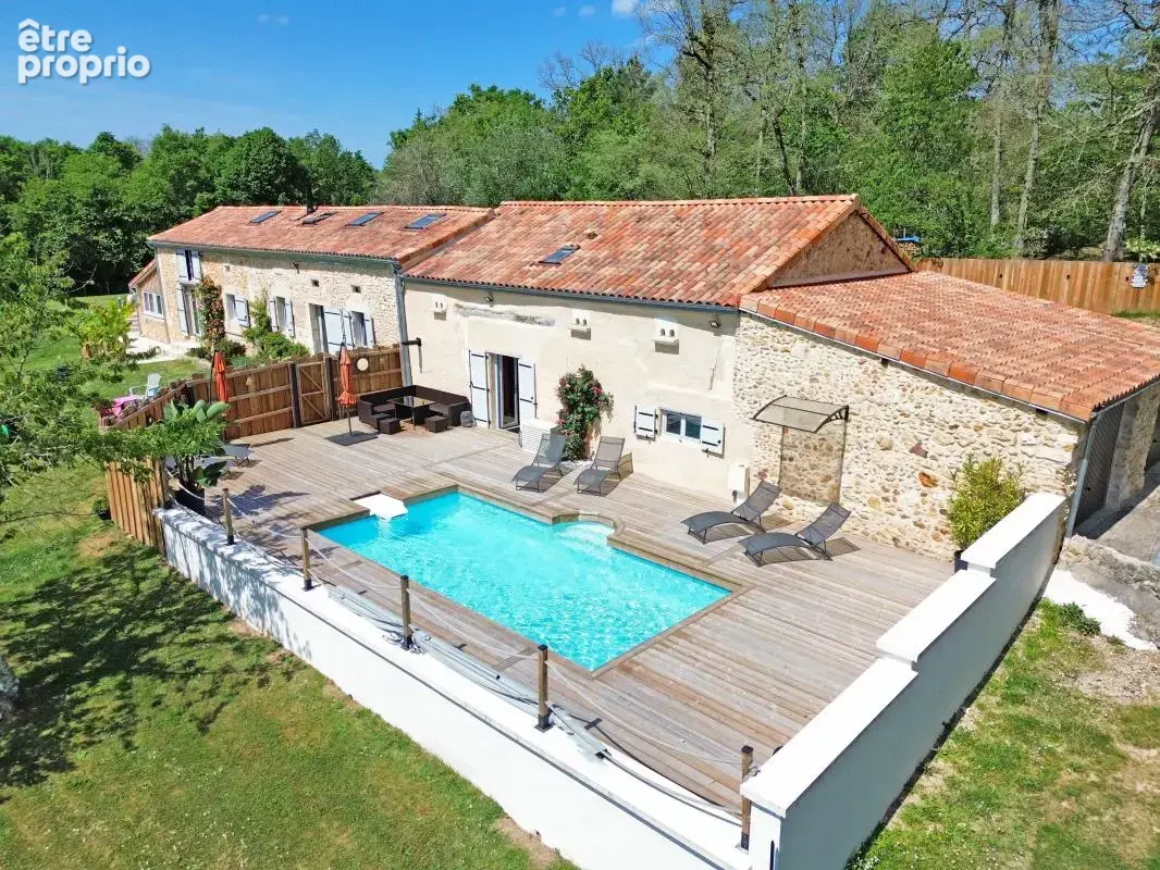 Propriété avec deux habitations sans voisin - photo 4