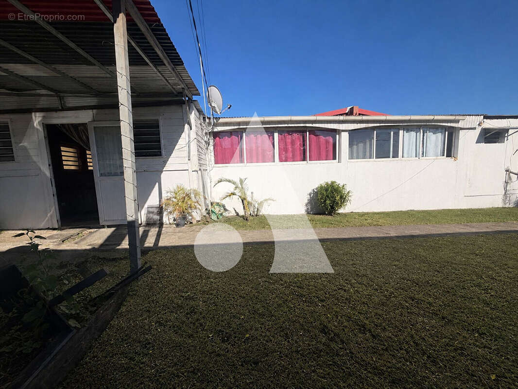 En exclusivité ! Maison F6 fort potentiel sur plus de 660m² à la Ravine des Cabris - photo 3