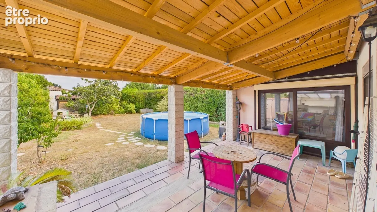 Maison traditionnelle t5 de plain-pied 116 m² terrain de 893 m² secteur golf de châteaublanc - photo 3