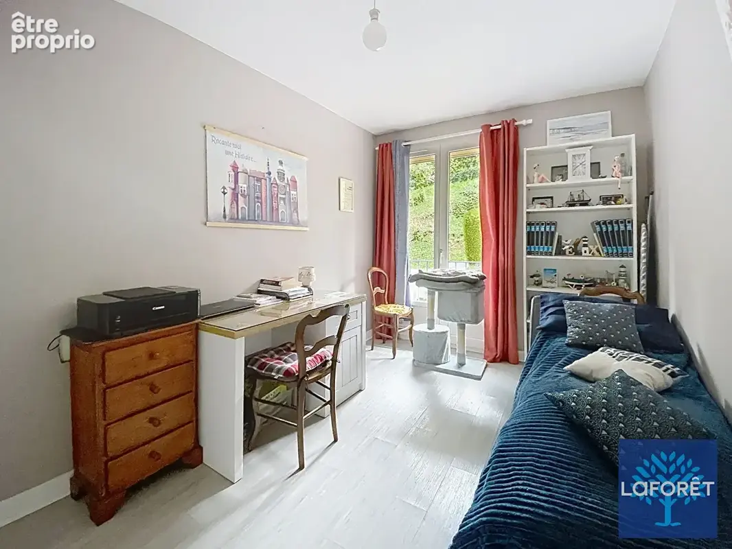 Appartement  rez-de-chaussée à Bernay 3 pièce(s) 70 m2 - photo 7