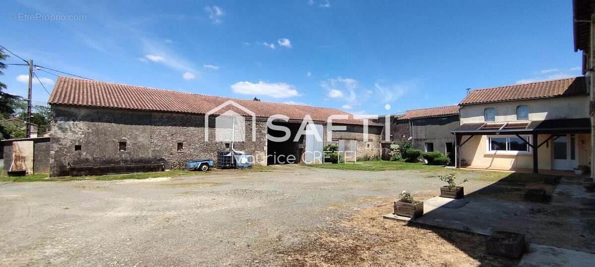 Maison 200 m² à Chantonnay  - photo 2