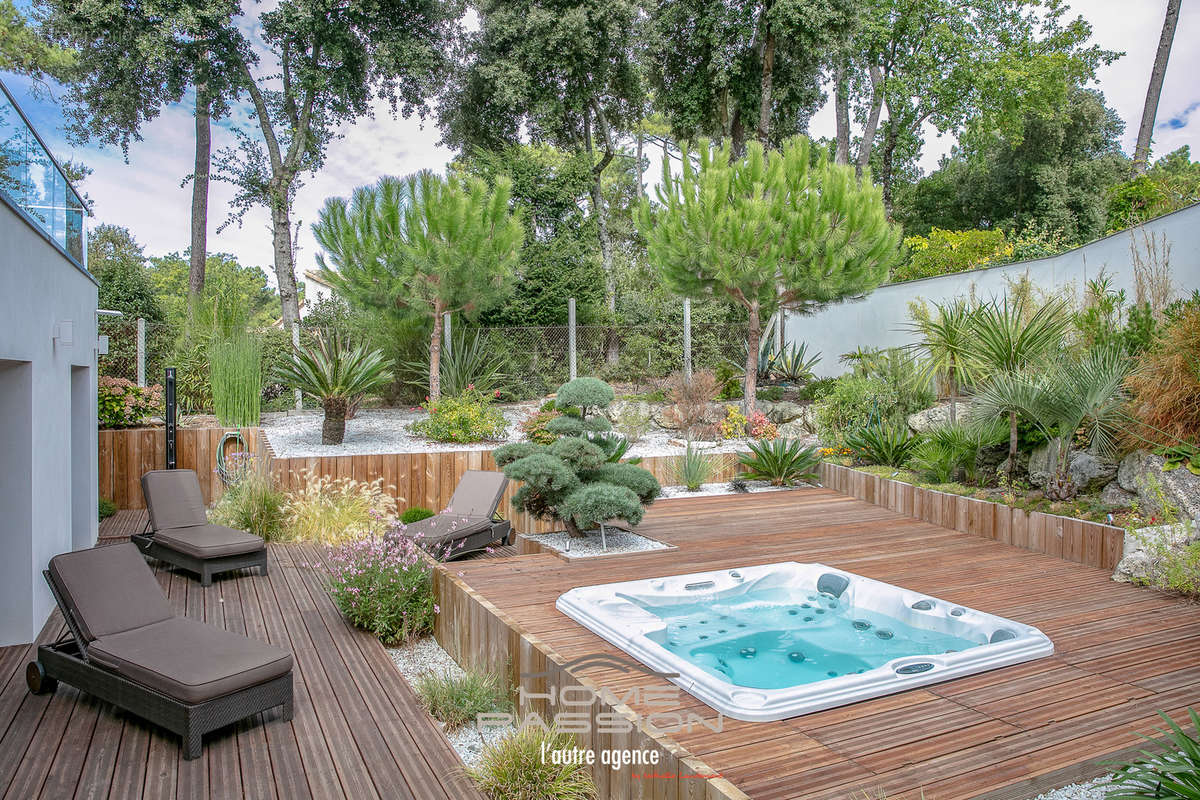 Maison à SAINT-GEORGES-DE-DIDONNE