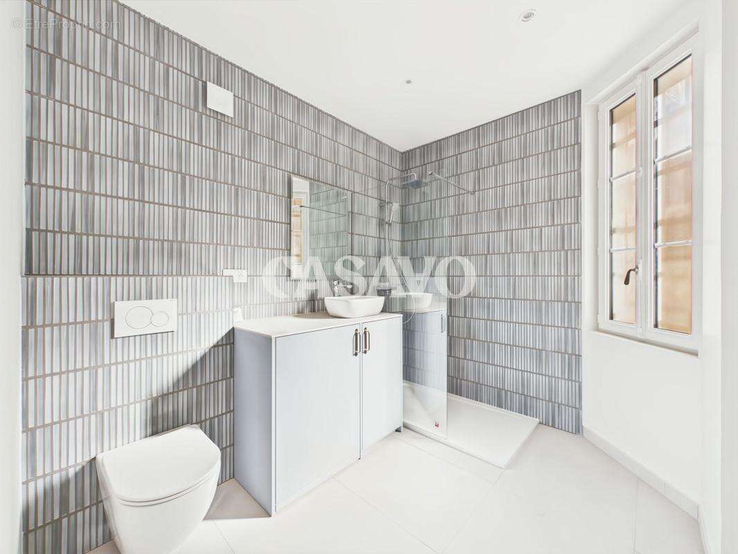 Appartement à PARIS-14E