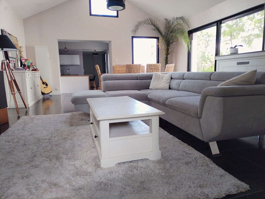 Maison à LES SORINIERES