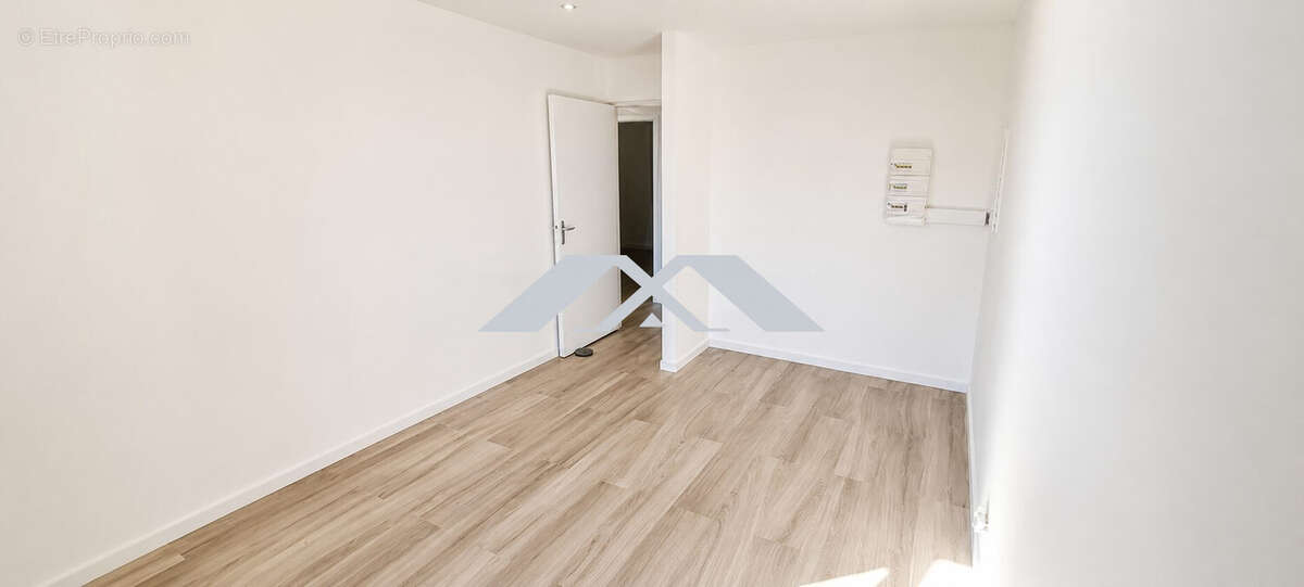 Maison 89 m² à La Possession  - photo 7