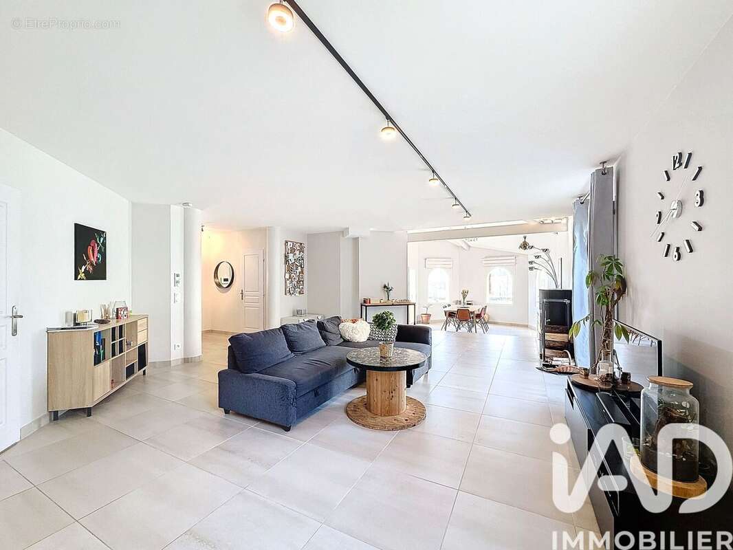 Photo 3 - Maison à SAINT-MARCEL-BEL-ACCUEIL