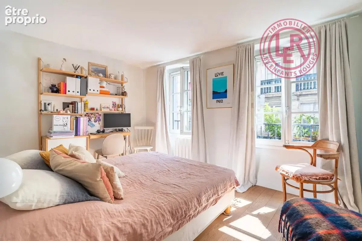 Paris 10ème - rue René Boulanger - Appartement de 4 pièces - photo 4