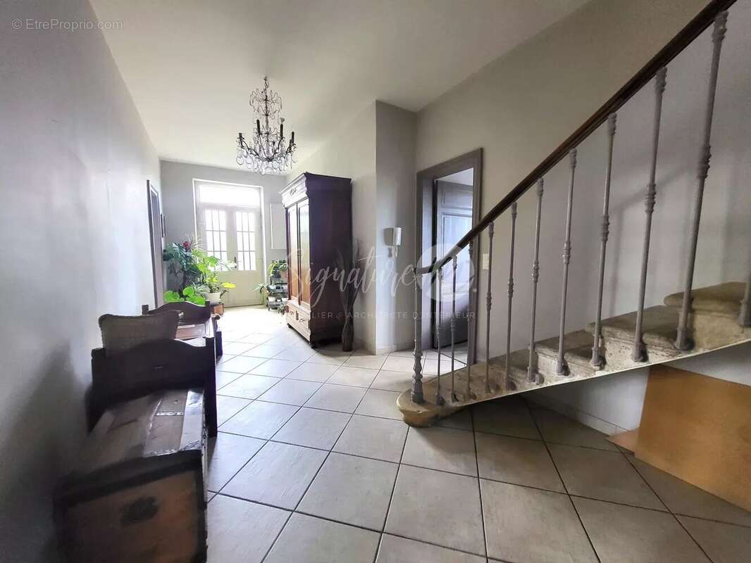 Maison à SALLES