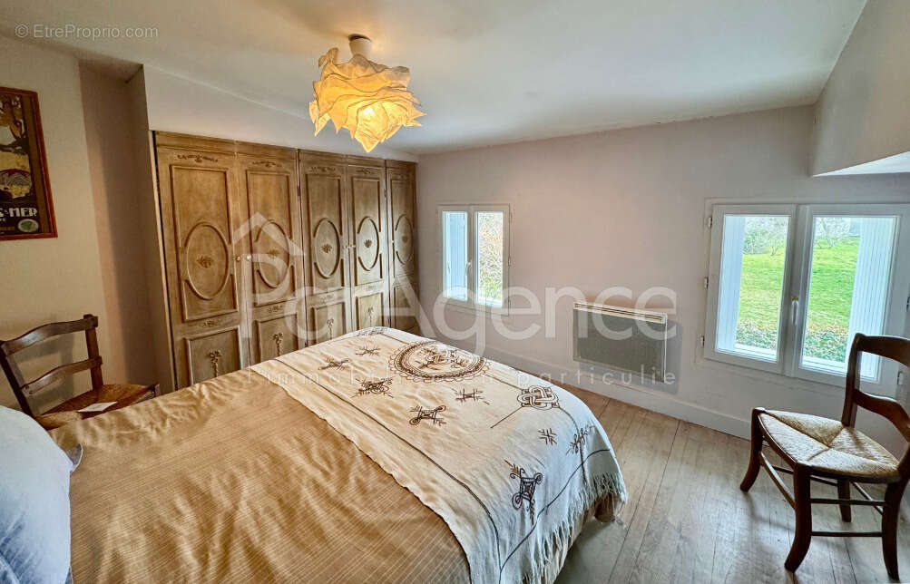 Maison charentaise 4 chambres - Parfait état - Piscine - photo 12