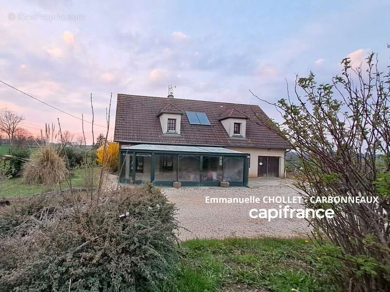 Maison à PRECY-SOUS-THIL