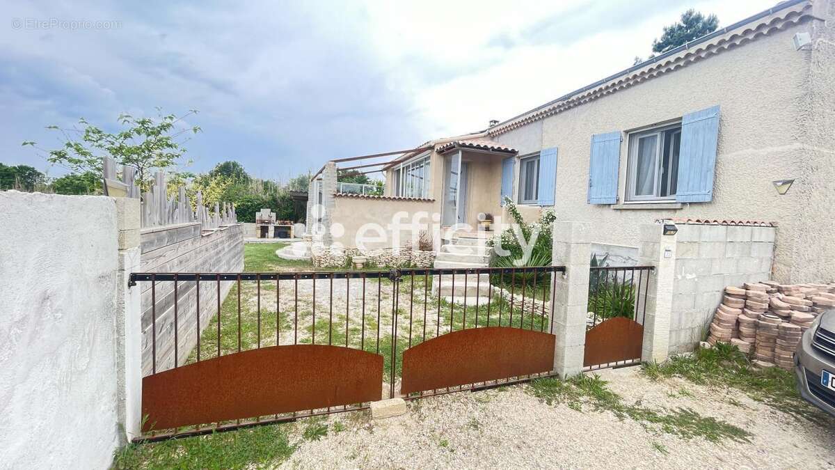 Maison à GARGAS